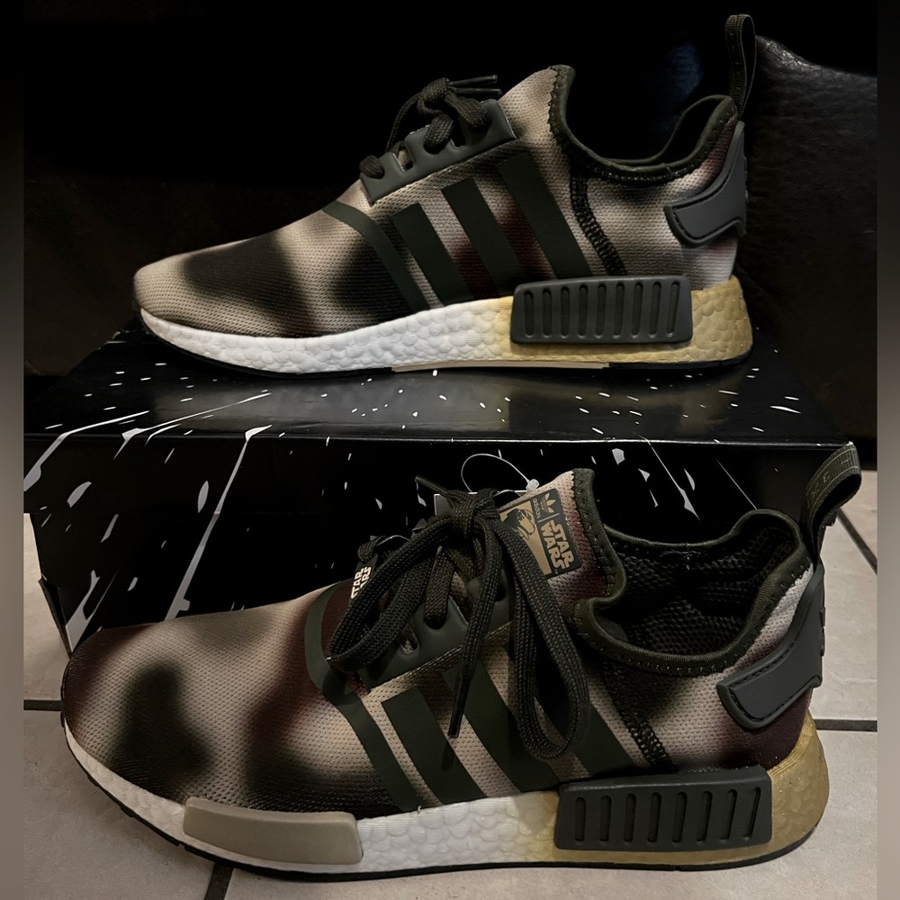 Adidas NMD R1 Star Wars Princess Leia